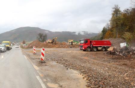 GRADNJA KOLESARSKE STEZE IN REKONSTRUKCIJA CESTE GRAHOVO BLOČICE 11 FOTO LJUBO VUKELIČ